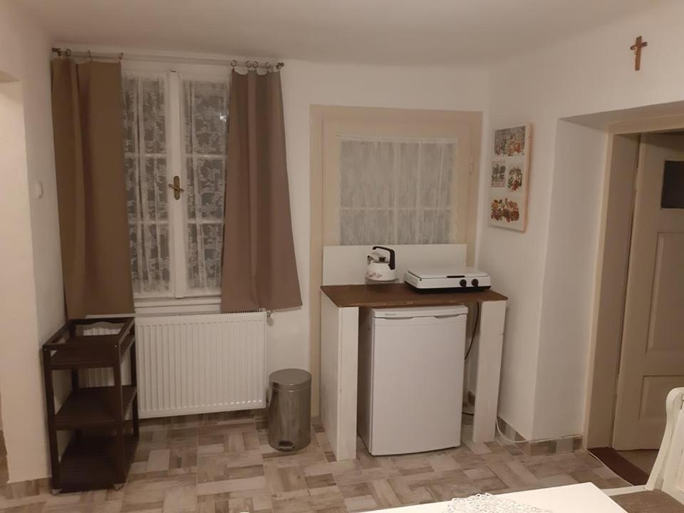 Edina Vintage Vendeghaz Apartment Mosonmagyarovar Ngoại thất bức ảnh