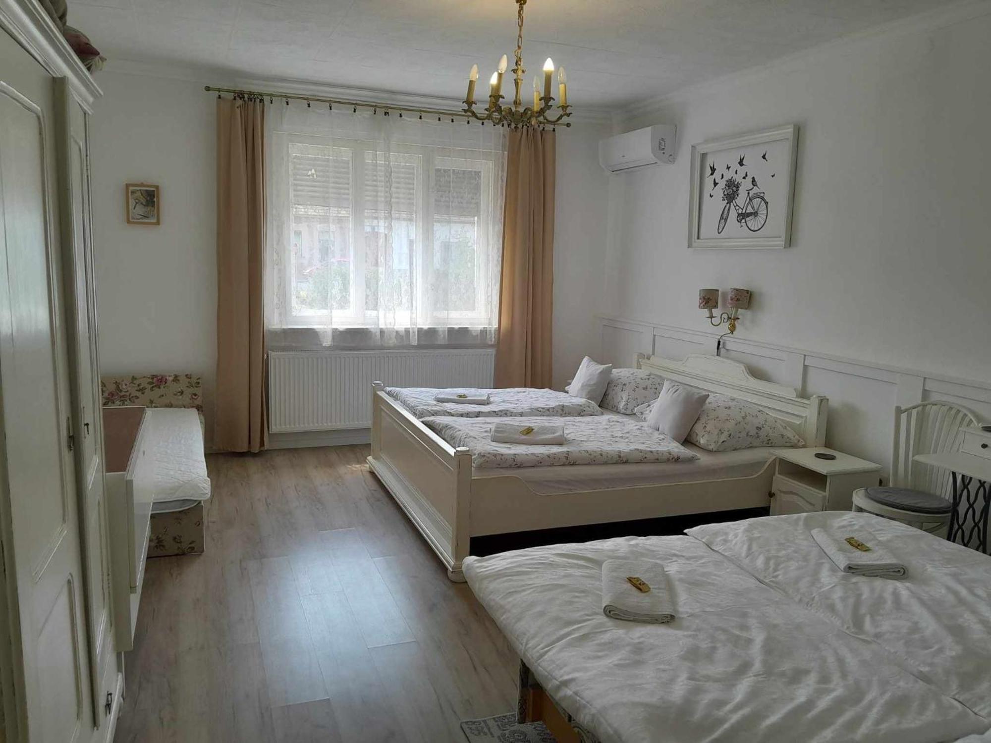 Edina Vintage Vendeghaz Apartment Mosonmagyarovar Ngoại thất bức ảnh
